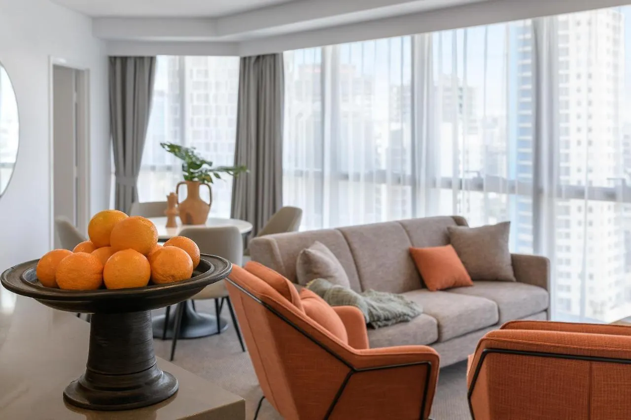 Meriton Suites Adelaide Street, Brisbane
