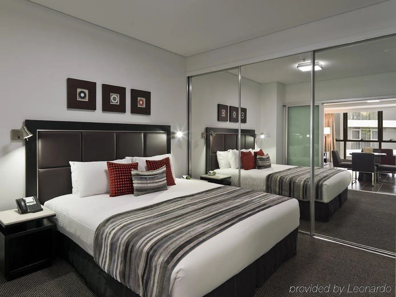Meriton Suites Adelaide Street, Brisbane
