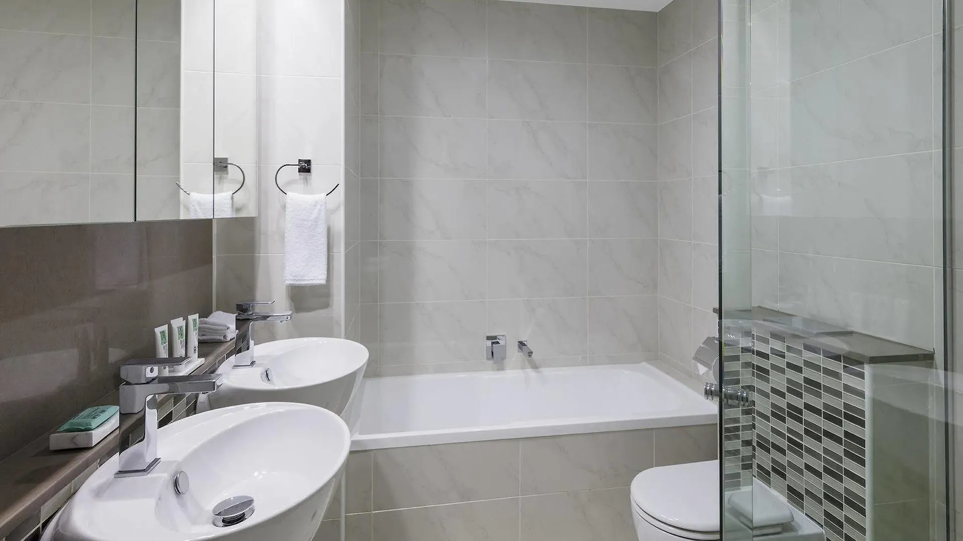 Meriton Suites Adelaide Street, Brisbane Hotel