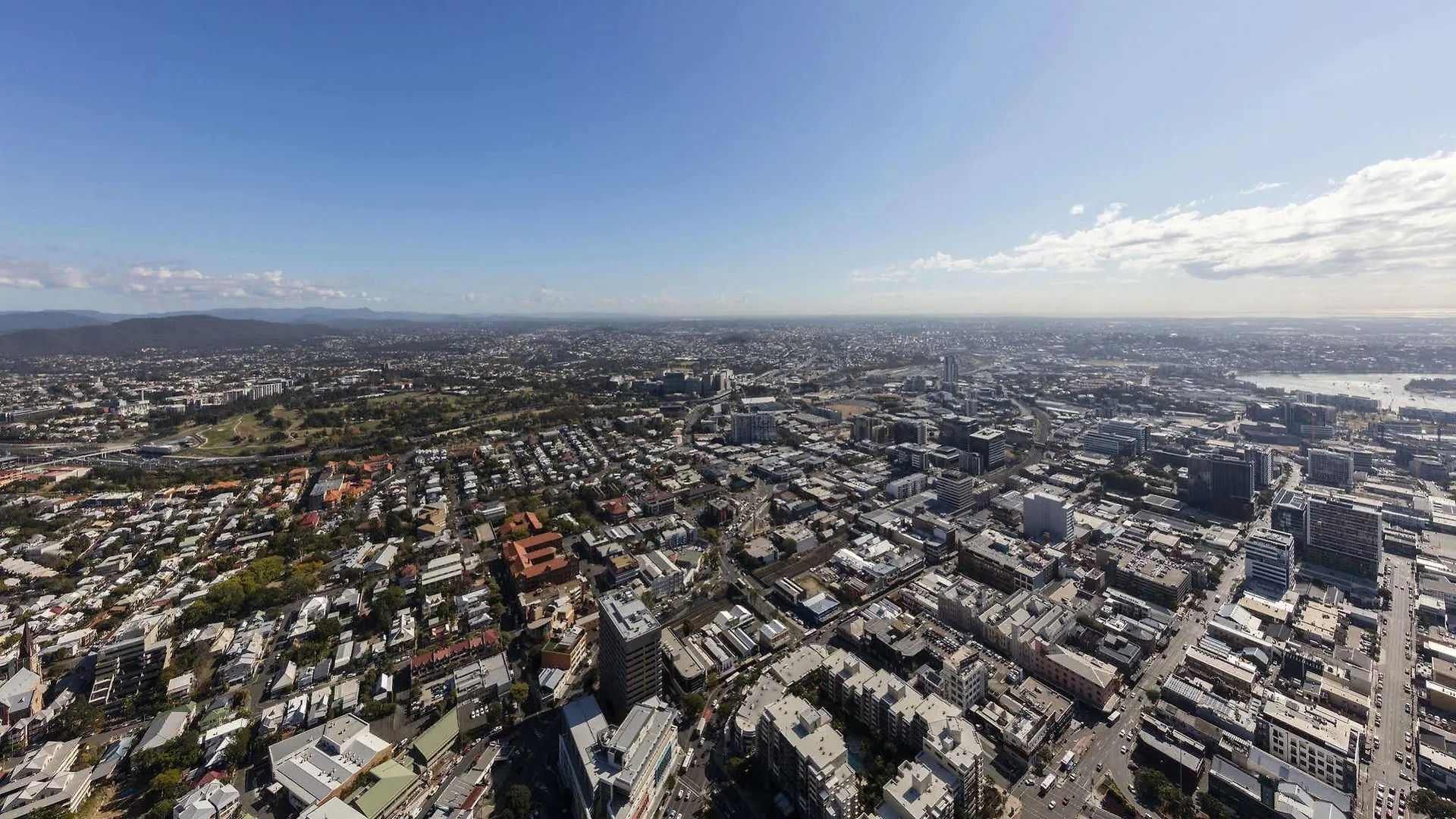 Meriton Suites Adelaide Street, Brisbane